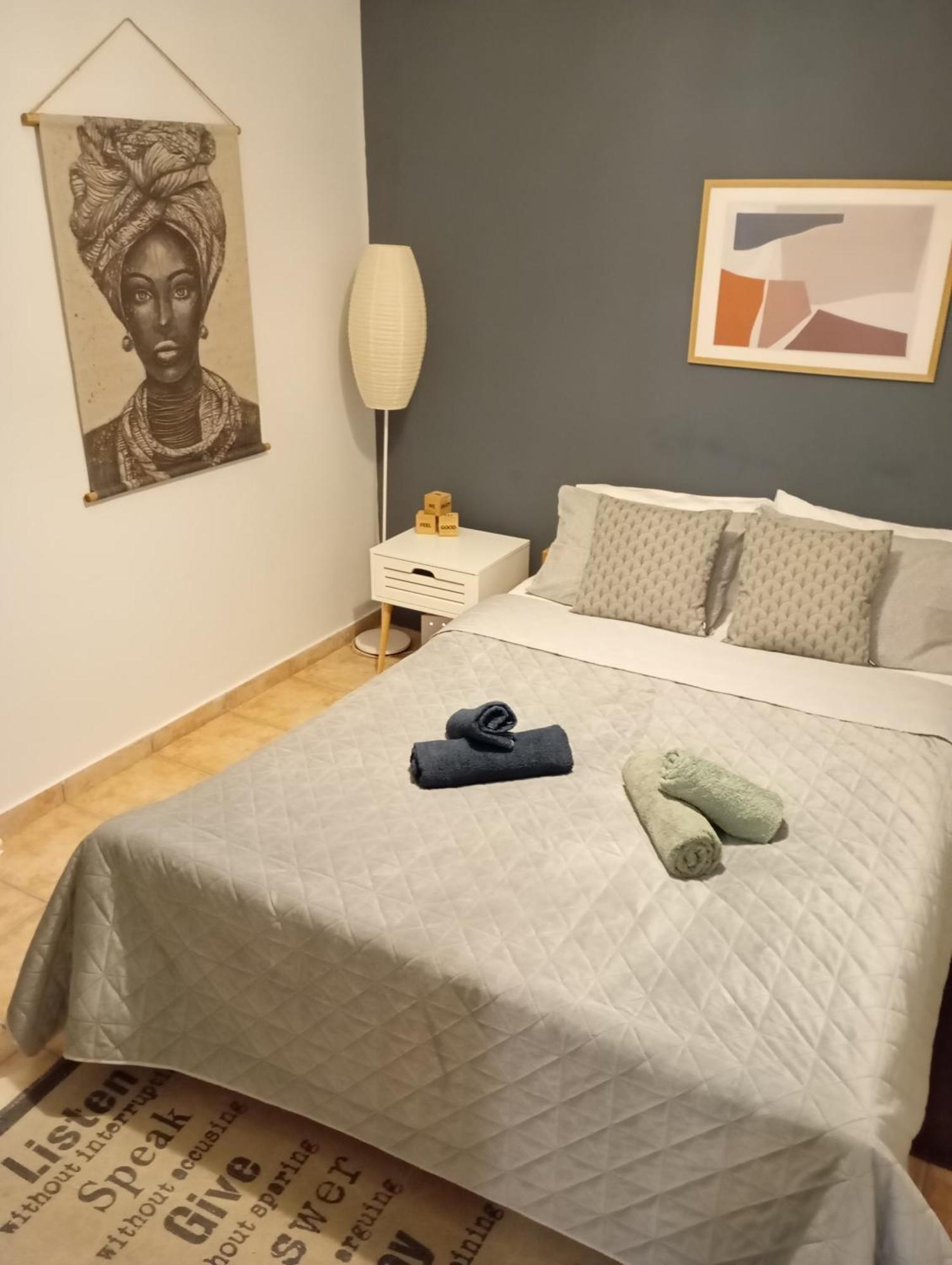 Comfy Studio Lamía Kültér fotó